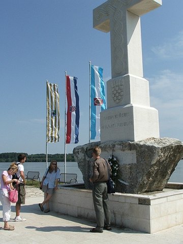 study_trip_vukovar_01_std.jpg, 125 KB